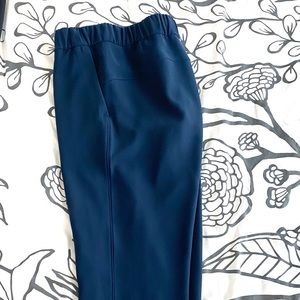 Lululemon On the Fly Pant - Blue 
- Worn less than 5 times! Great condition.